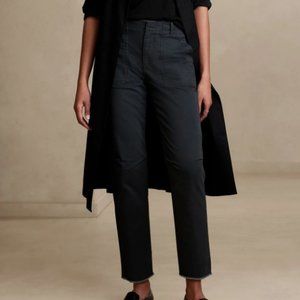 Banana Republic Authentic Girlfriend Chino *NWT* Size 4/27